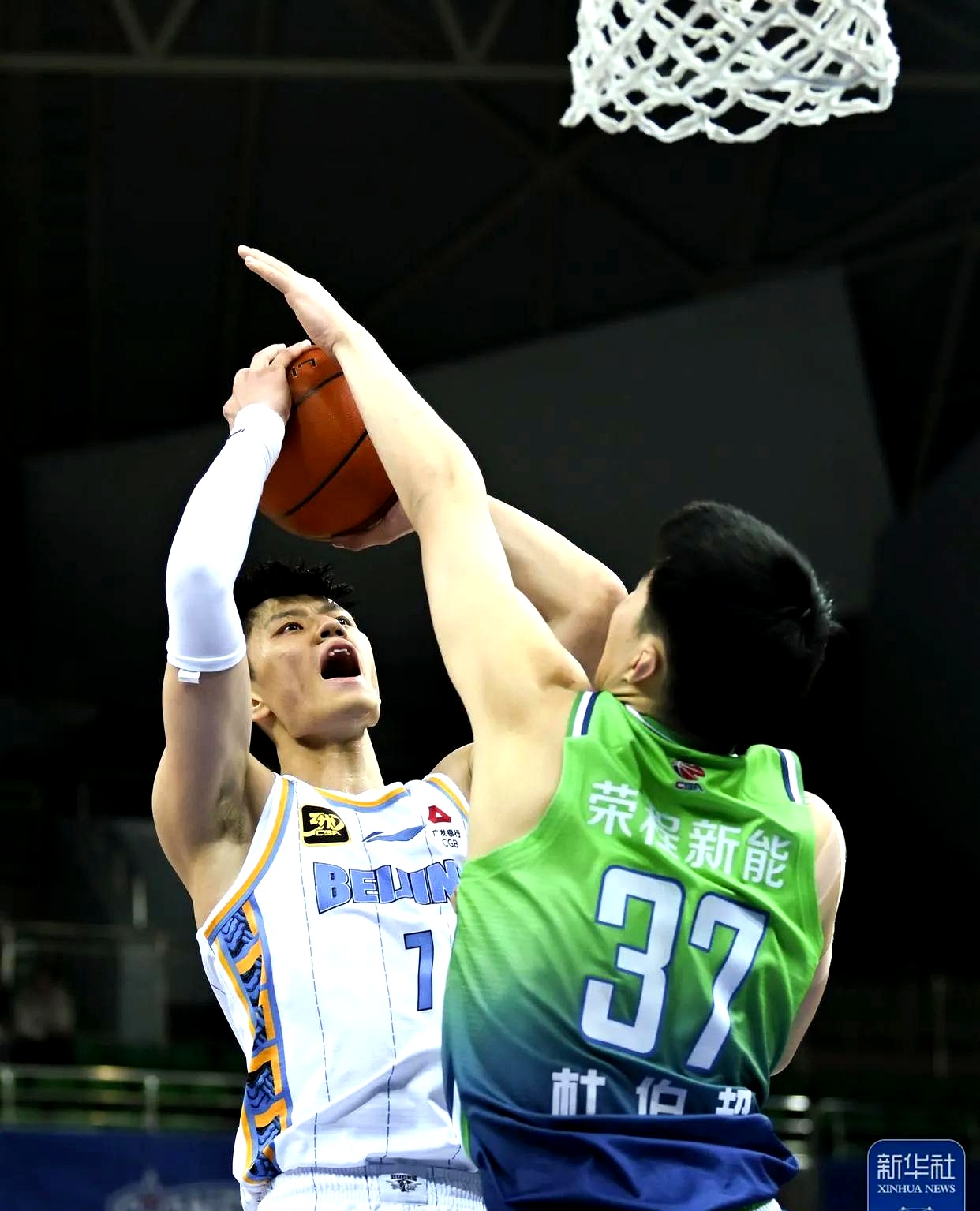 Ming迎来七赛季出色发挥,美国队观众热烈欢呼! Ming迎来七赛季出色发挥,美国队观众热烈欢呼!